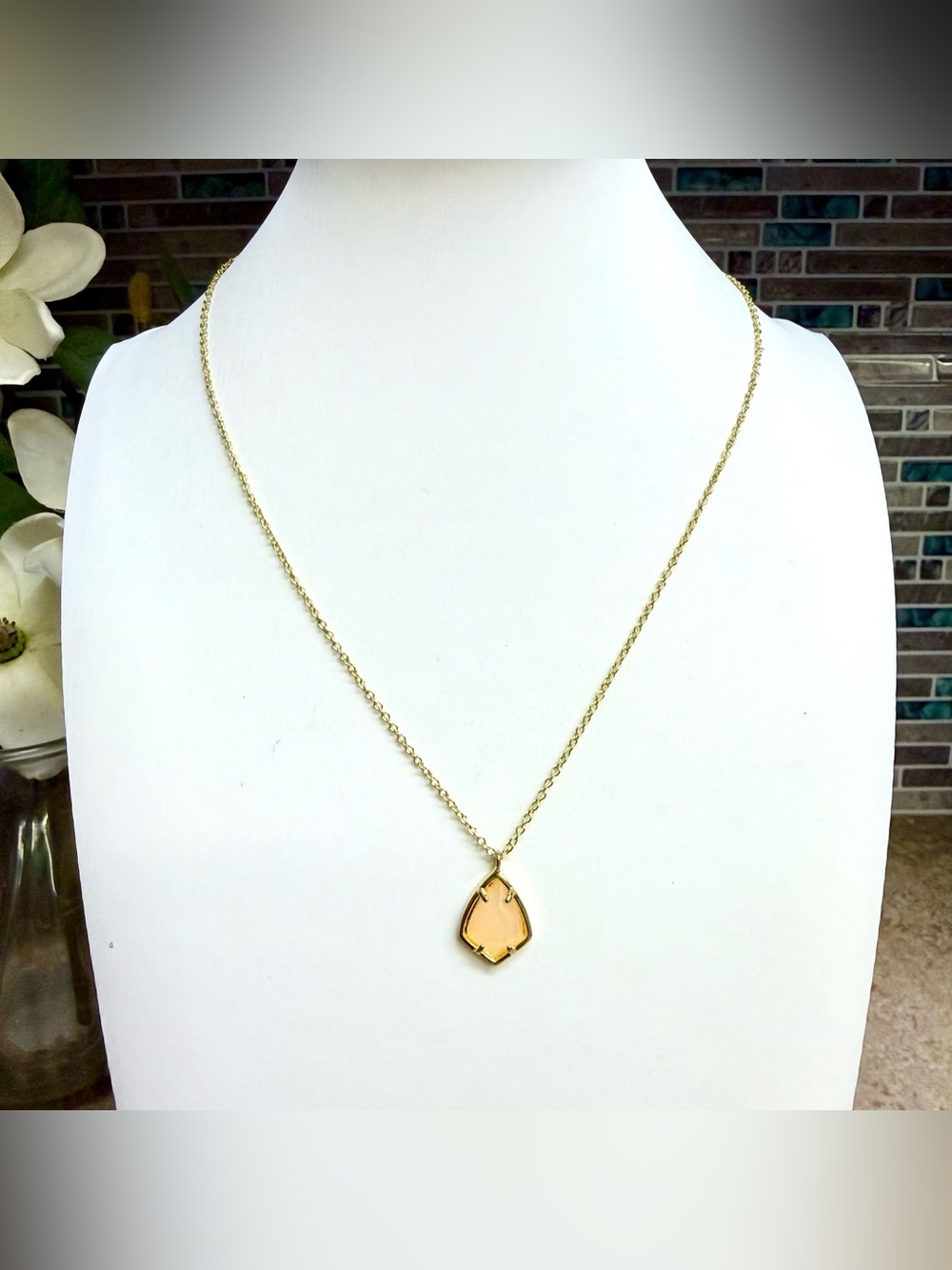 Kendra Scott Gold Tone Dainty Chain Necklace Peach Drop Pendant